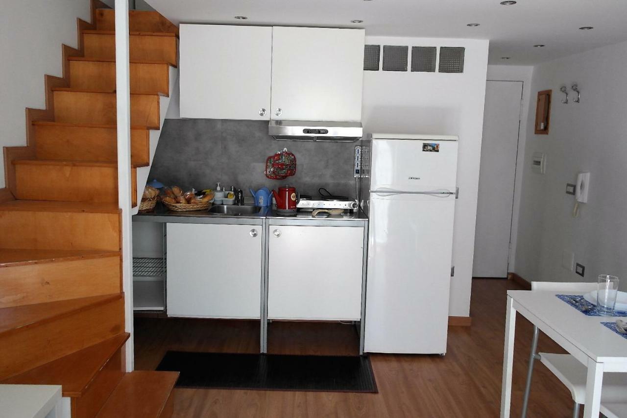 Ale & Tizy House Acomodação com café da manhã Nápoles Exterior foto